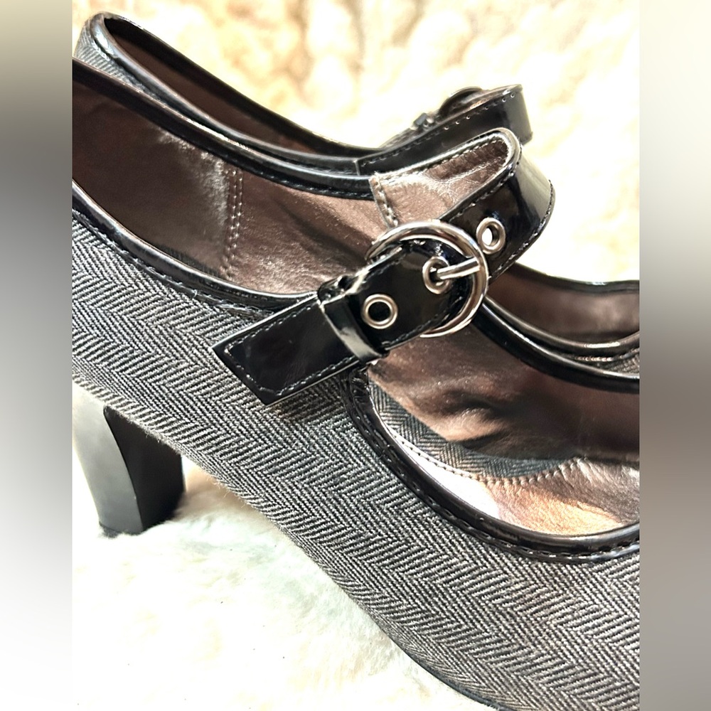 Solesensability Gray Houndstooth Mary Jane pumps women’s size 9.5M - Picture 8 of 12